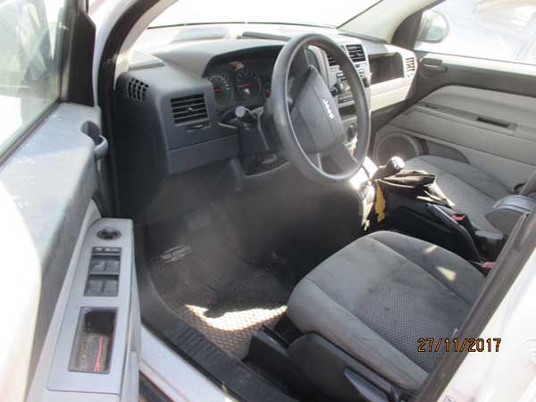 FOCO Jeep COMPASS 2007  USADO  EN DESARME