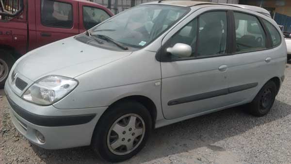 HOMOCINéTICA Renault SCENIC 2002  USADA  EN DESARME