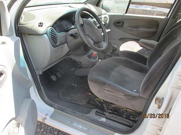  Renault SCENIC 2005    EN DESARME