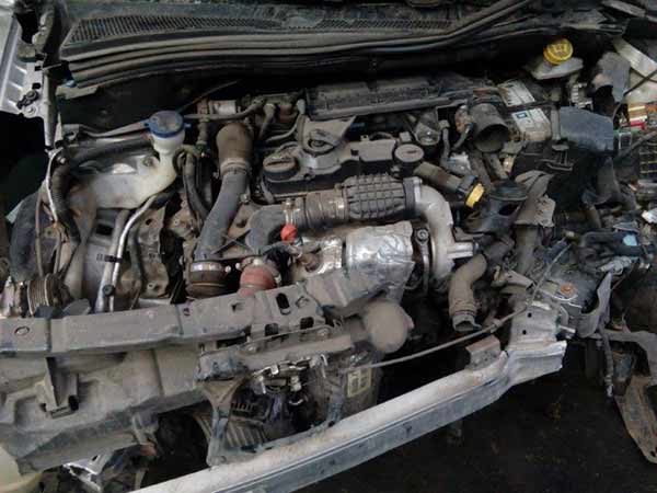 CARDáN Peugeot 208 2015  USADO  EN DESARME