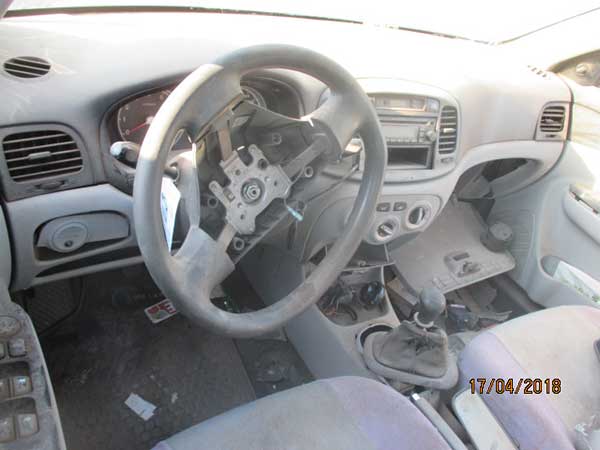  Hyundai ACCENT 2010    EN DESARME
