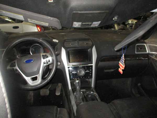 TANDEM Ford EXPLORER 2015  USADA  EN DESARME