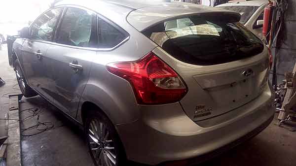  Ford FOCUS 2013    EN DESARME