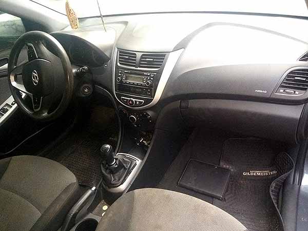  Hyundai ACCENT 2011    EN DESARME