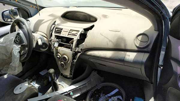  Toyota YARIS 2012    EN DESARME