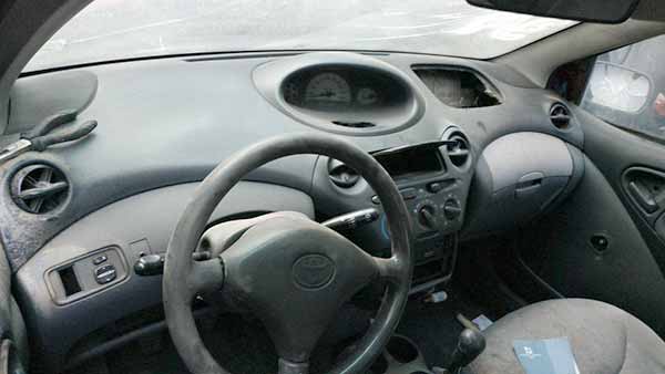  Toyota YARIS 2004    EN DESARME