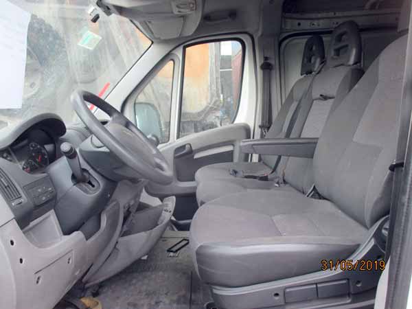 FOCO Peugeot BOXER 2012  USADO  EN DESARME