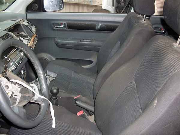  Suzuki SWIFT 2007    EN DESARME