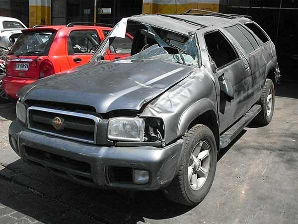  Nissan PATHFINDER 2005    EN DESARME