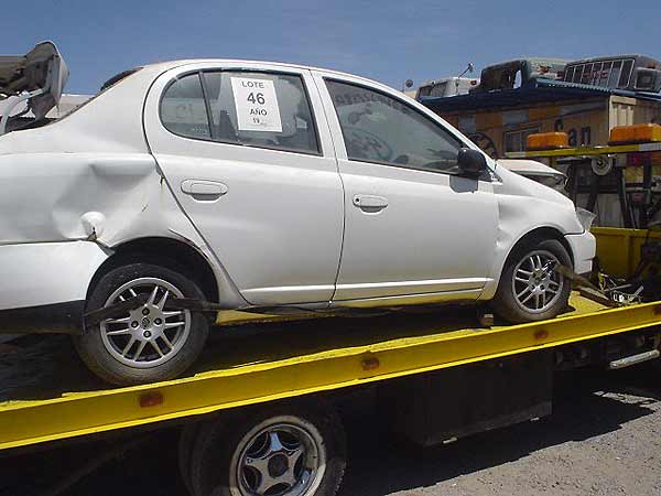  Toyota YARIS 2003    EN DESARME