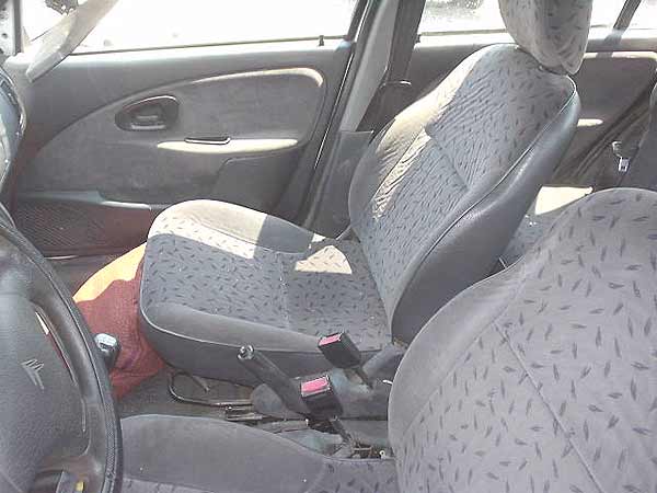  Citroen Saxo 2000    EN DESARME