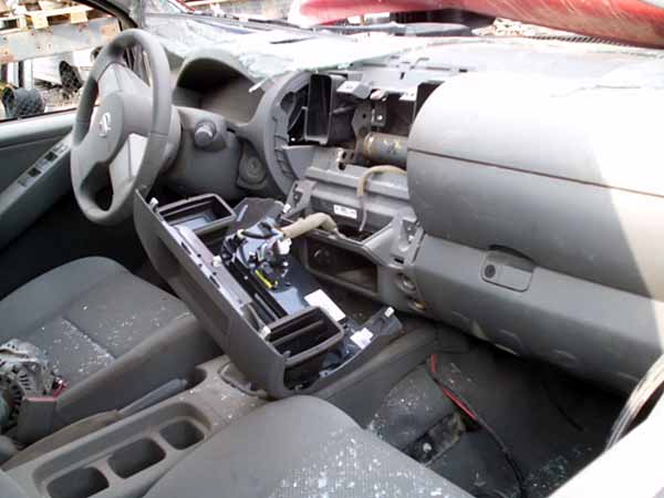  Nissan NAVARA 2012    EN DESARME