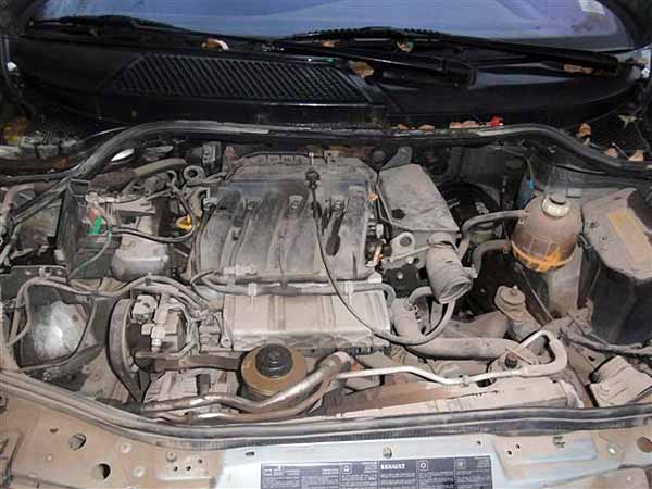  Renault MEGANE 2001    EN DESARME