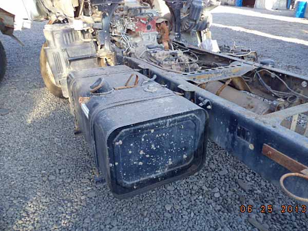 ESTANQUE DE PETROLEO Hino FC 2011  USADO  EN DESARME