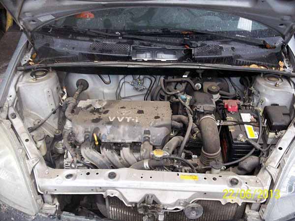  Toyota YARIS 2003    EN DESARME