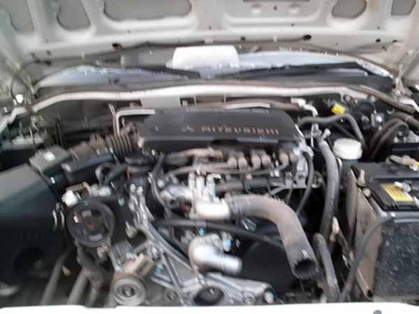 ESTANQUE ADBLUE Mitsubishi MONTERO 2010  USADO  EN DESARME