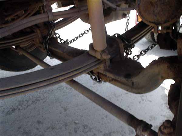 ESTANQUE ADBLUE Freightliner FLD 2005  USADO  EN DESARME