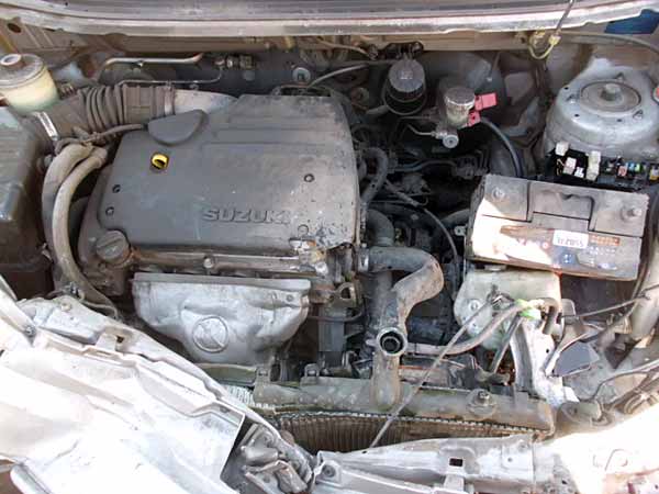  Suzuki AERIO 2004    EN DESARME