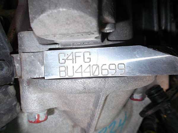  Hyundai ELANTRA 2012    EN DESARME