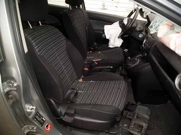 PUERTA Mazda 2 2010  USADA  EN DESARME