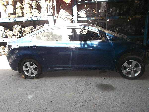  Hyundai ELANTRA 2012    EN DESARME