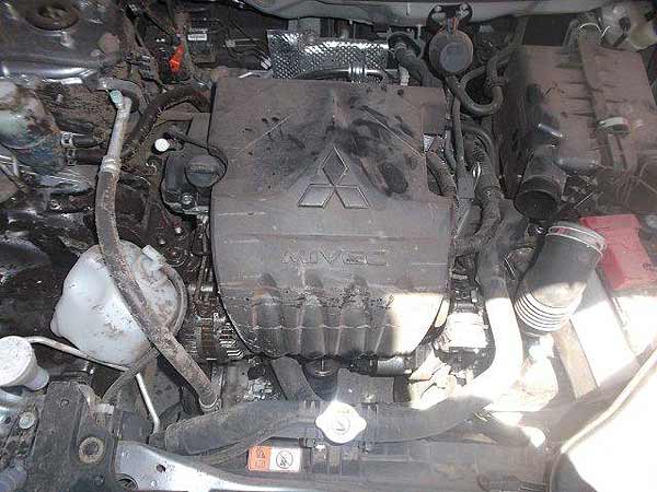  Mitsubishi LANCER 2013    EN DESARME