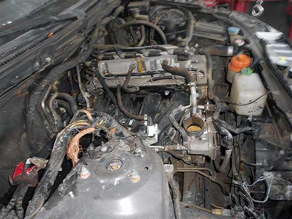 VIDRIO Suzuki GRAND NOMADE 2008  USADO  EN DESARME