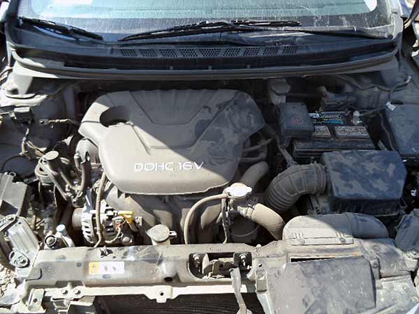  Hyundai ELANTRA 2012    EN DESARME