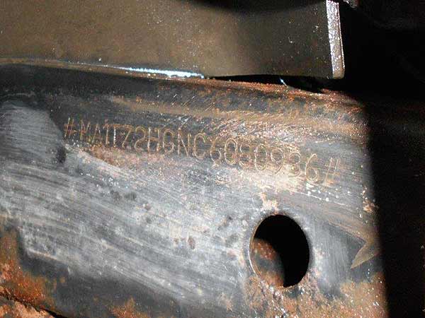  Mahindra PICK UP 2012    EN DESARME