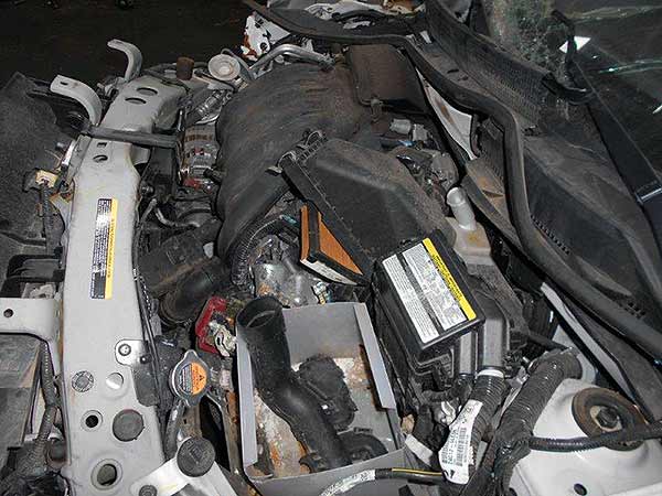 PORTALóN Nissan MARCH 2014  USADO  EN DESARME