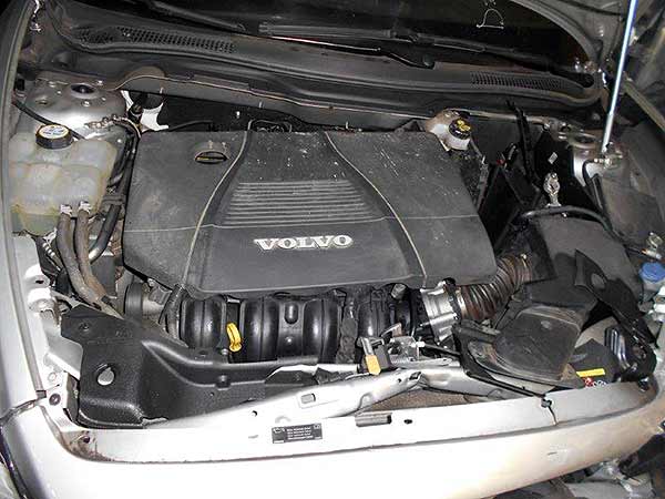 ALTERNADOR Volvo S40 2012  USADO  EN DESARME