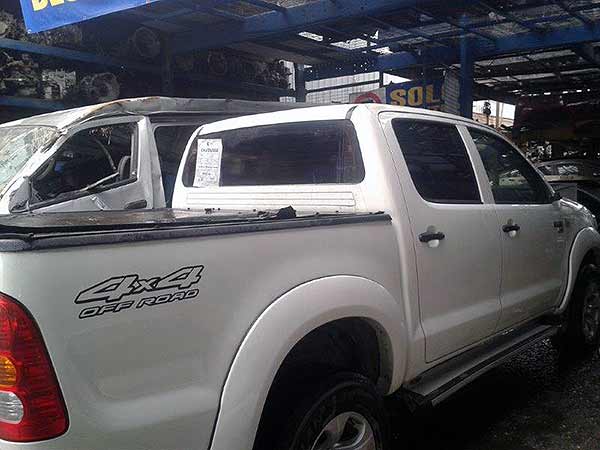  Toyota HILUX 2011    EN DESARME