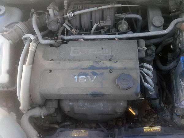  Chevrolet AVEO 2004    EN DESARME