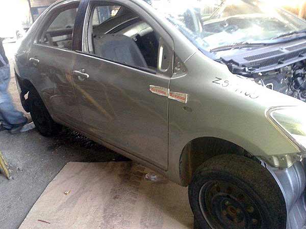  Toyota YARIS 2006    EN DESARME