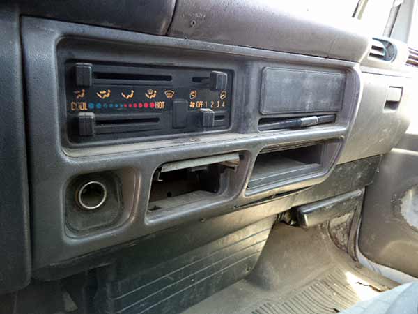  Chevrolet NKR 2004    EN DESARME