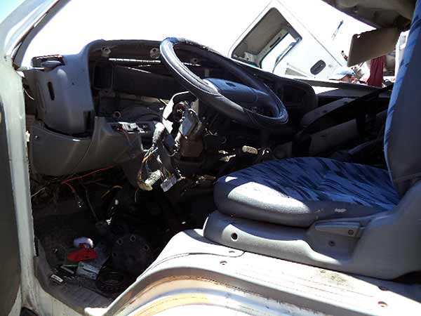  Mitsubishi CANTER 1999    EN DESARME