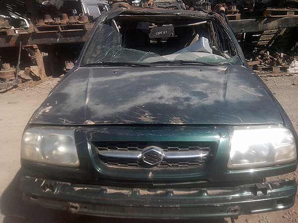  Suzuki GRAND NOMADE 2000    EN DESARME