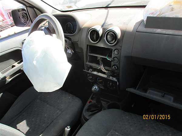  Ford ECOSPORT 2004    EN DESARME