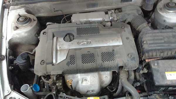  Hyundai ELANTRA 2006    EN DESARME