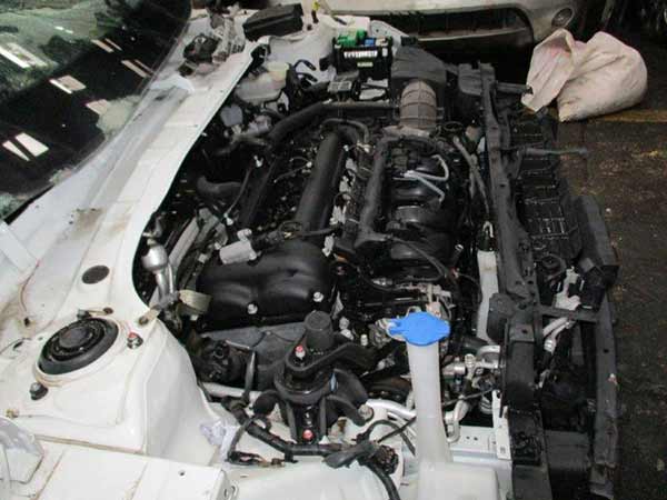  Hyundai VELOSTER 2013    EN DESARME