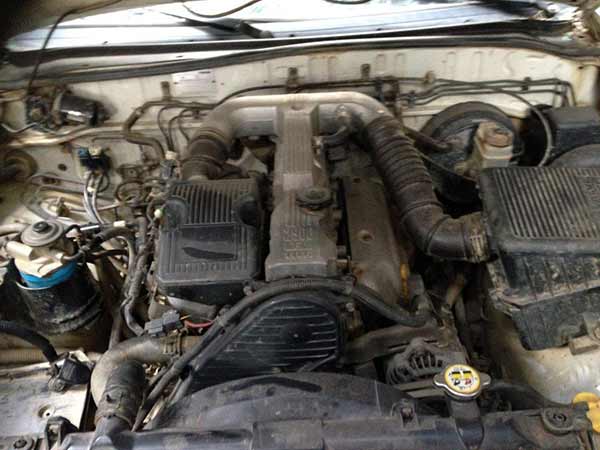  Mazda B2900 2004    EN DESARME