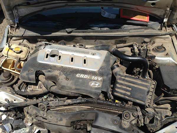  Hyundai ELANTRA 2005    EN DESARME