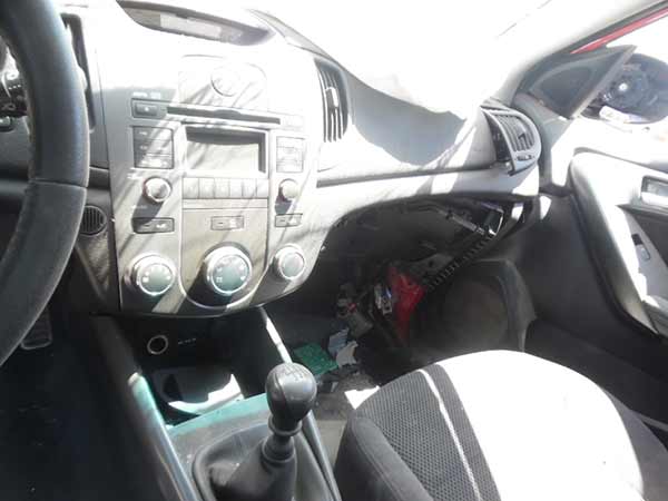  Kia CERATO 2011    EN DESARME