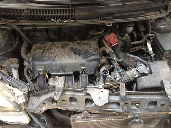  Toyota YARIS 2013    EN DESARME