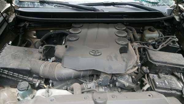  Toyota LAND CRUISER 2010    EN DESARME