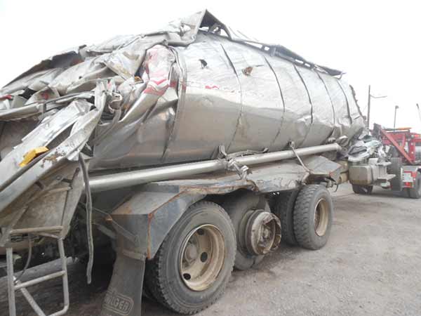 ESTANQUE ACUMULADOR DE AIRE Freightliner M2 2013  USADO  EN DESARME