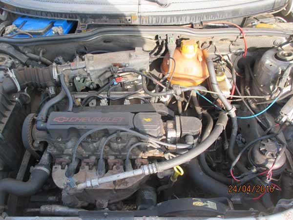  Chevrolet CORSA 2002    EN DESARME