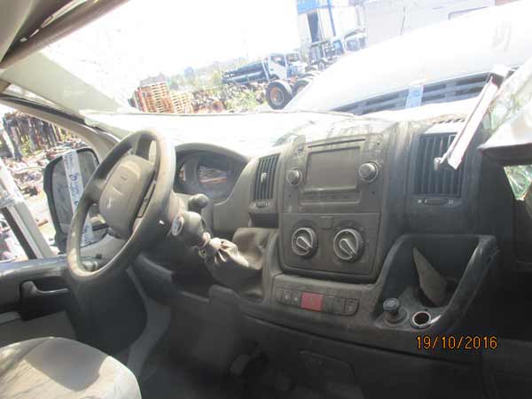 FOCO Peugeot BOXER   USADO  EN DESARME