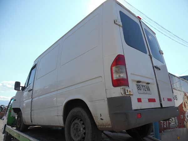 CREMALLERA DE DIRECCIóN Mercedes-Benz Sprinter 2008  USADA  EN DESARME