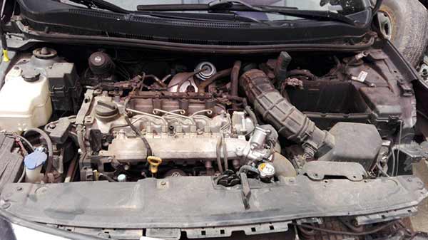  Hyundai ACCENT 2013    EN DESARME